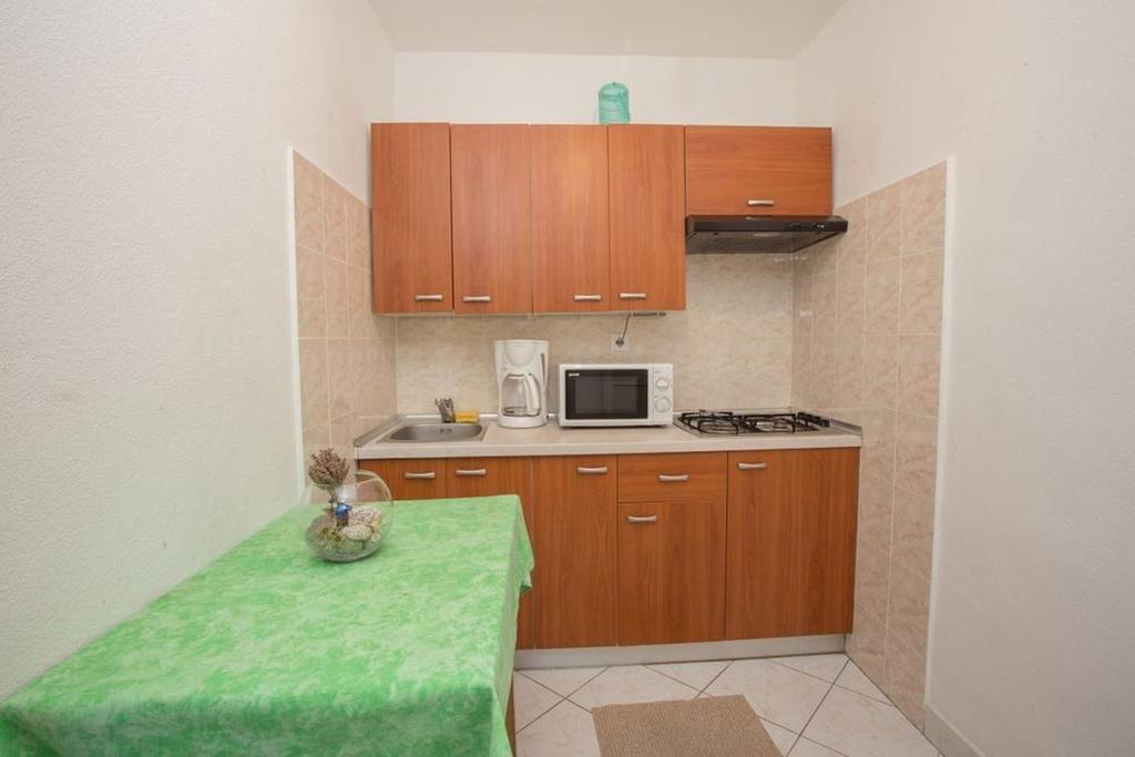 Robinson Erina Apartment Zarače Exterior foto